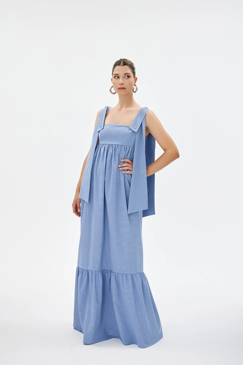 VELORIA %100 Pamuk Elbise - Mavi | VELORIA %100 pamuk elbise, pötikare kumaşıyla ferah bir his sunar. Çıkarılabilir askıları ve uzun formuyla her ortama uyum sağlar.