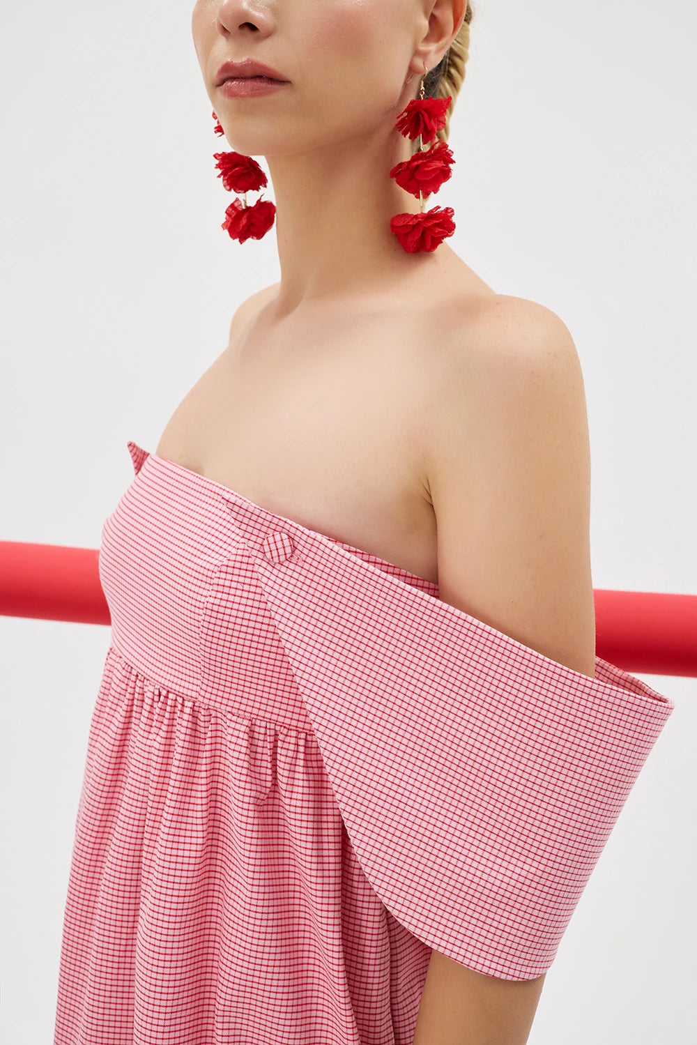 VELORIA %100 Pamuk Elbise - Pembe | %100 pamuk pötikare dokusu ve pembe rengiyle VELORIA elbise, yaz aylarında ferah bir his sunar. 3 farklı stil imkanı ile zamansız şıklık.