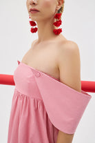 VELORIA %100 Pamuk Elbise - Pembe | %100 pamuk pötikare dokusu ve pembe rengiyle VELORIA elbise, yaz aylarında ferah bir his sunar. 3 farklı stil imkanı ile zamansız şıklık.